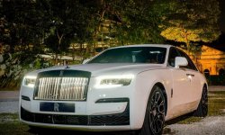Новый Rolls-Royce Ghost 2024: цена, фото, обзор, характеристики седана